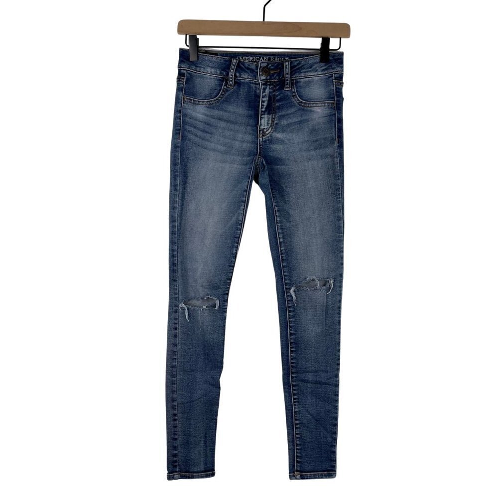 AMERICAN EAGLE Super Stretch Ripped Knee Jegging 0